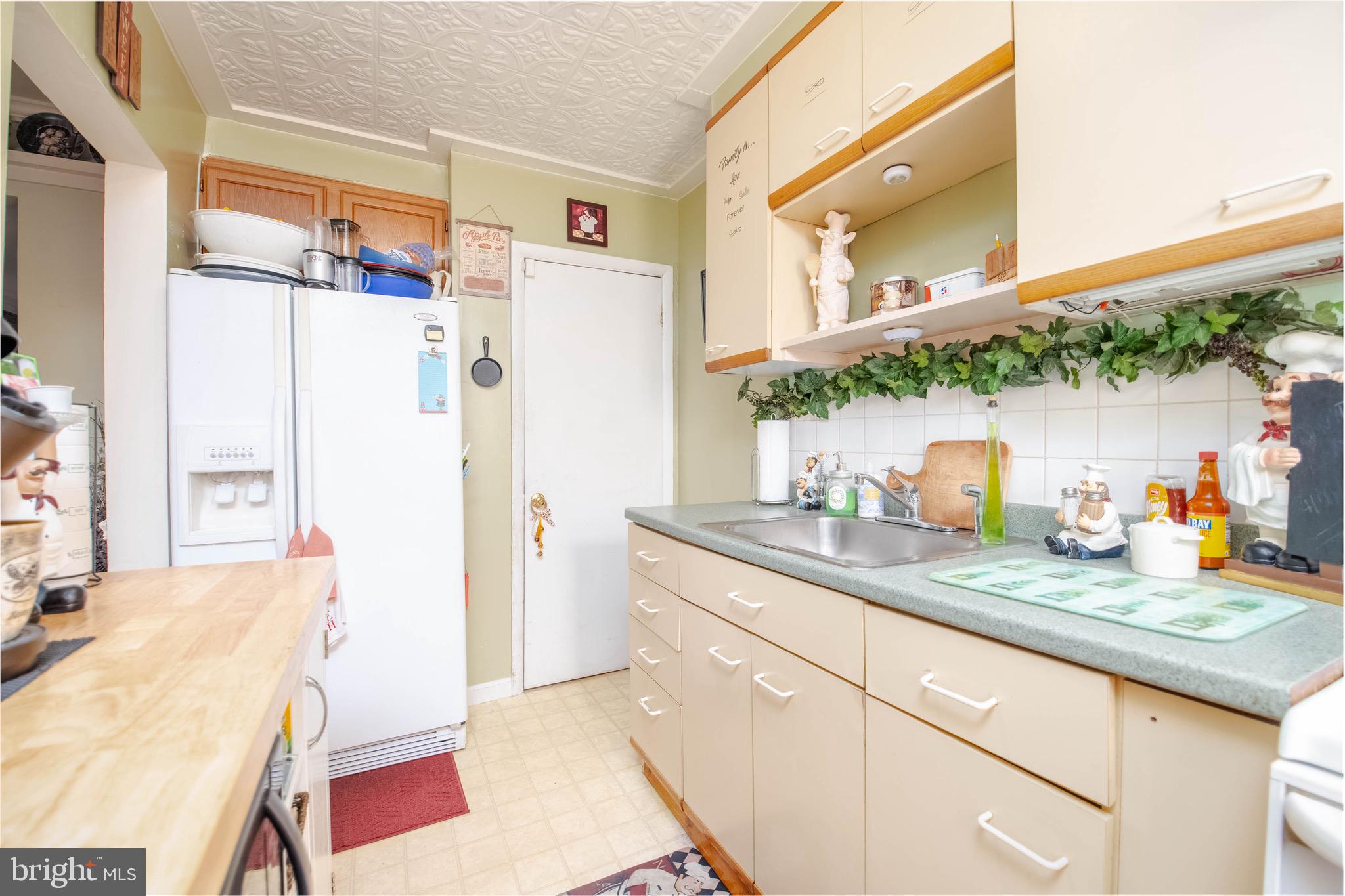 326 Torner Road Essex, MD 21221 - Photo 14 of 32