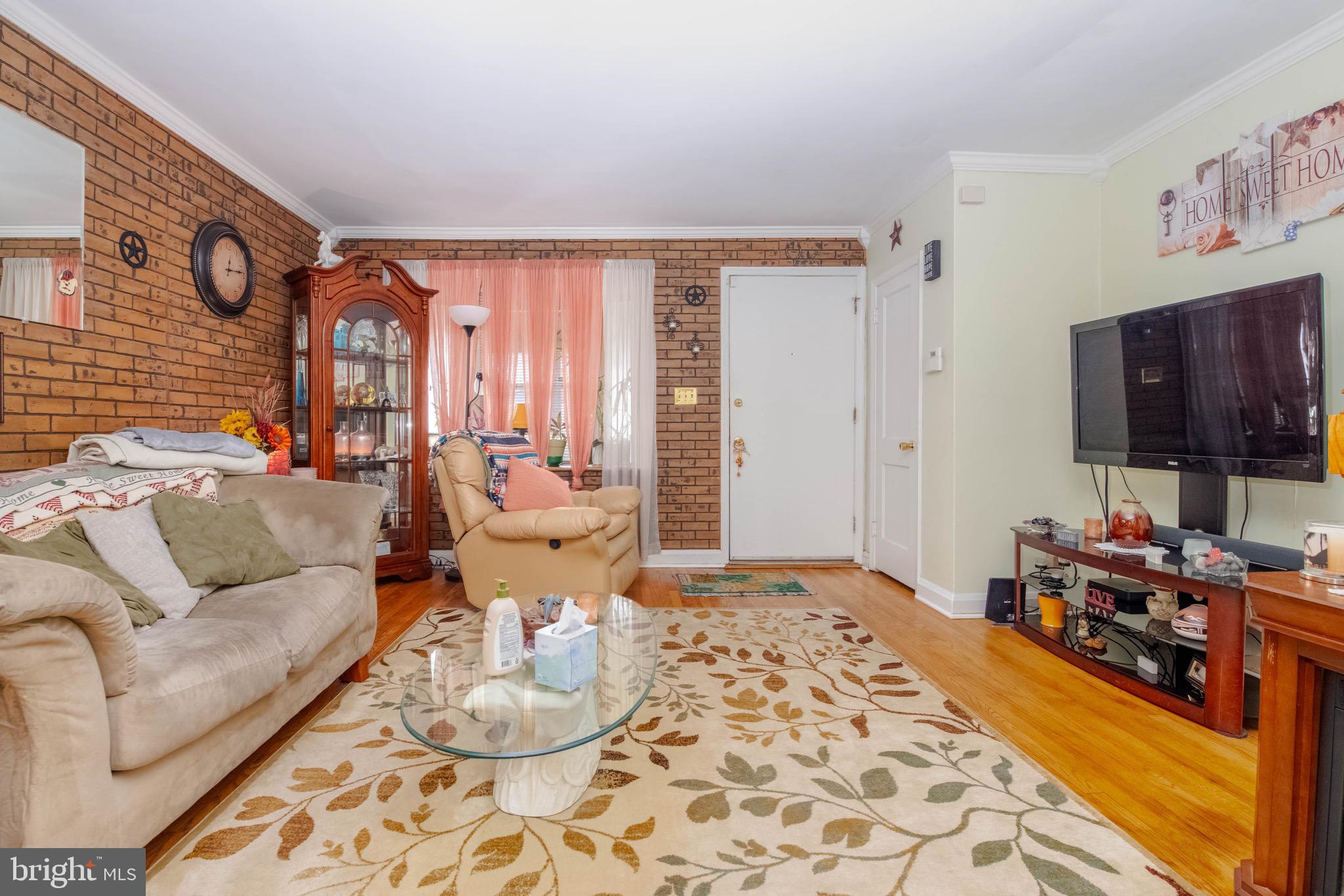 326 Torner Road Essex, MD 21221 - Photo 5 of 32