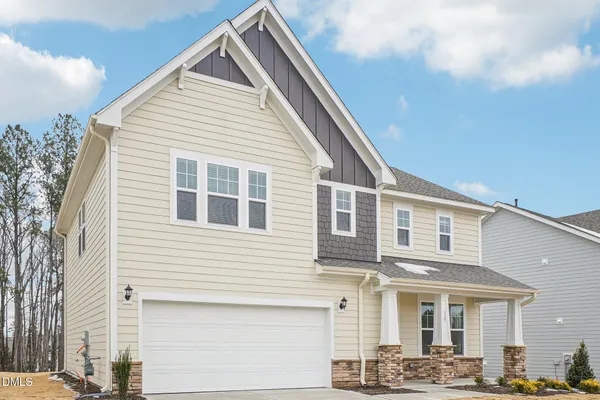 $384,775 | 1028 Bolton Pointe Drive, Zebulon, NC 27597