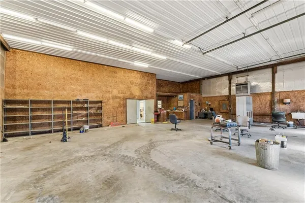 $2,000,000 | 10290 West 271st Street, Louisburg, KS 66053