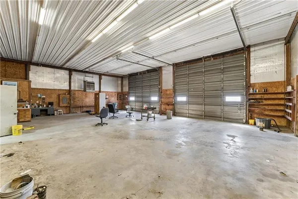 $2,000,000 | 10290 West 271st Street, Louisburg, KS 66053