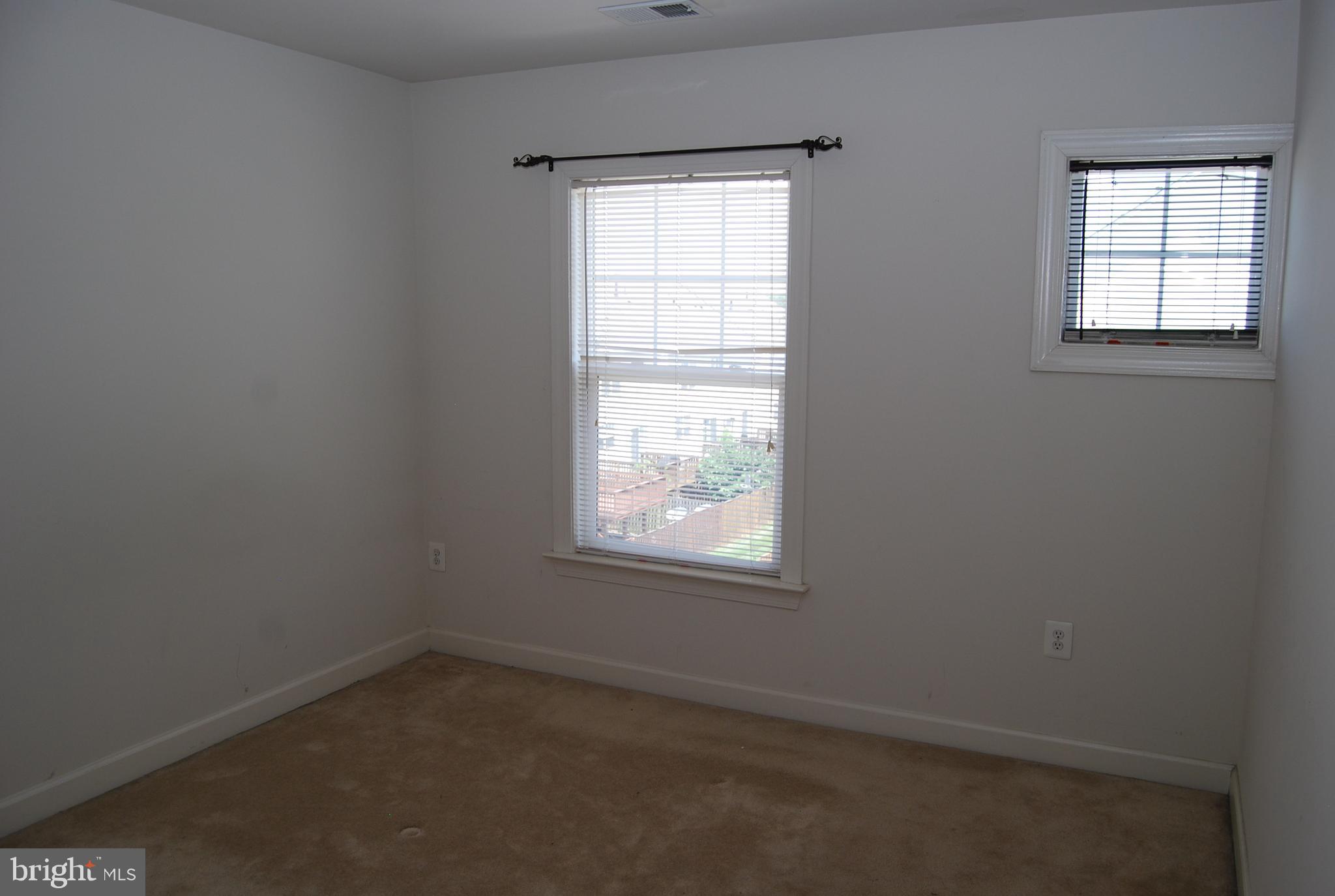 8101 Hard Shale Road Manassas, VA 20111 - Photo 18 of 30 Guest Bedroom