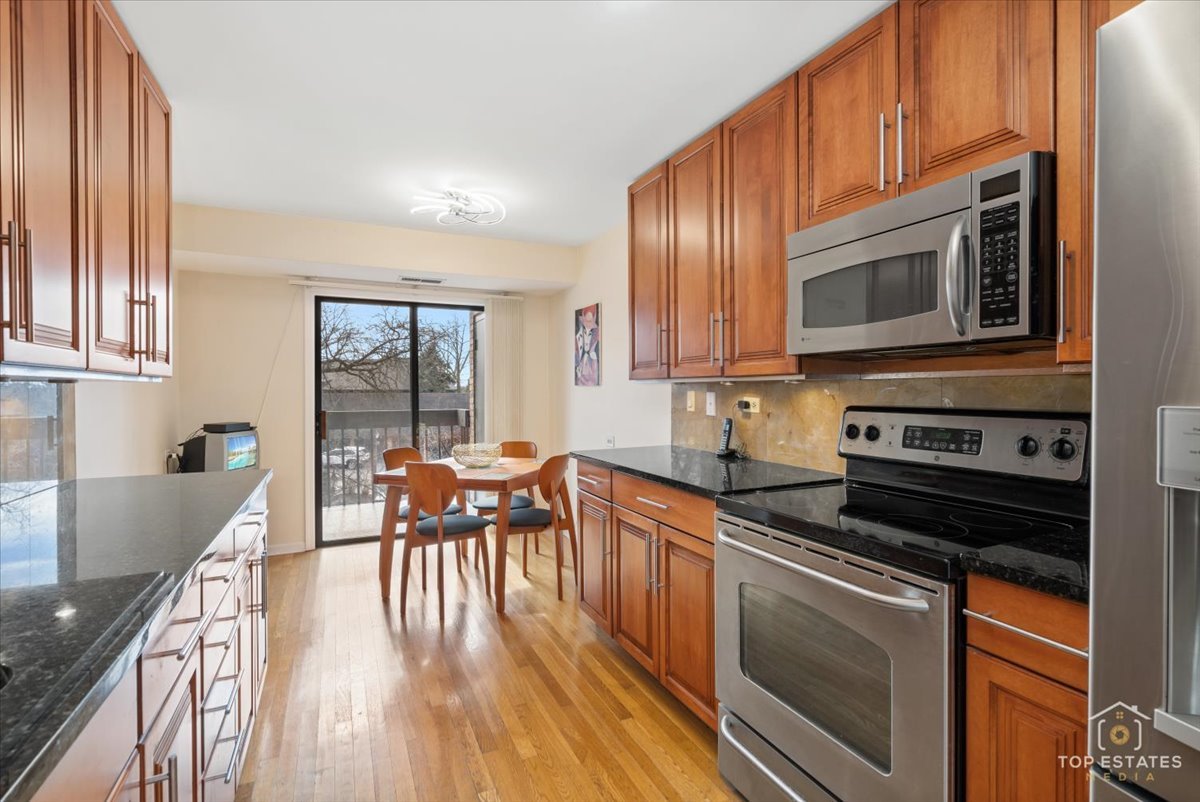 3860 Mission Hills Road, Unit 214 Northbrook, IL 60062 - Photo 20 of 44 Gallery Image 20