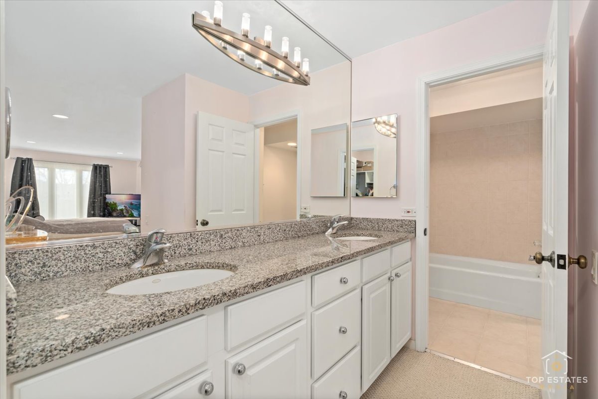 3860 Mission Hills Road, Unit 214 Northbrook, IL 60062 - Photo 29 of 44 Gallery Image 29
