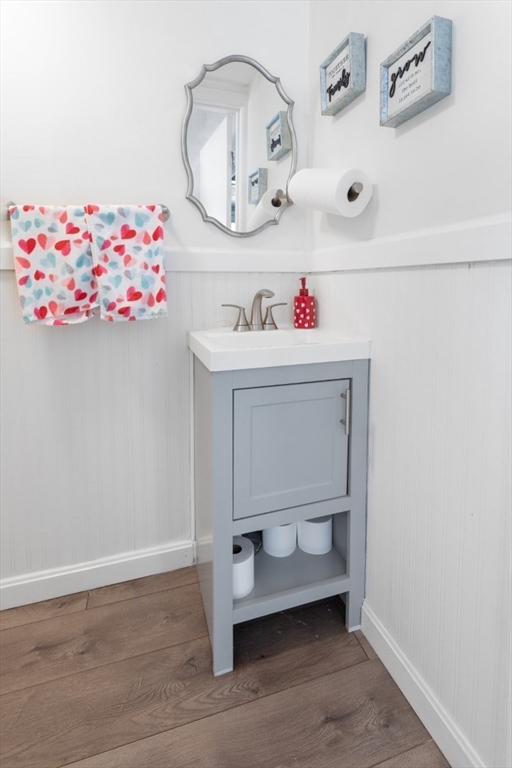 53 Rabbit Road Salisbury, MA 01952 - Photo 30 of 42 a view of an entryway with wooden floor