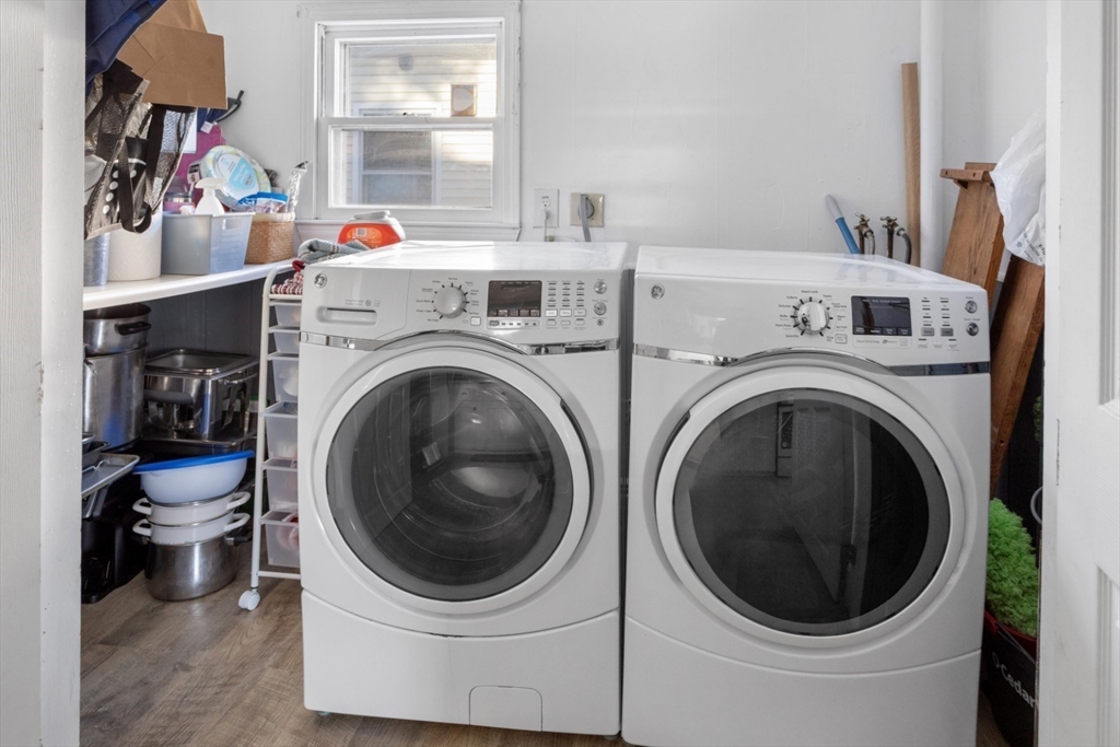 53 Rabbit Road Salisbury, MA 01952 - Photo 32 of 41 a utility room with dryer and washer