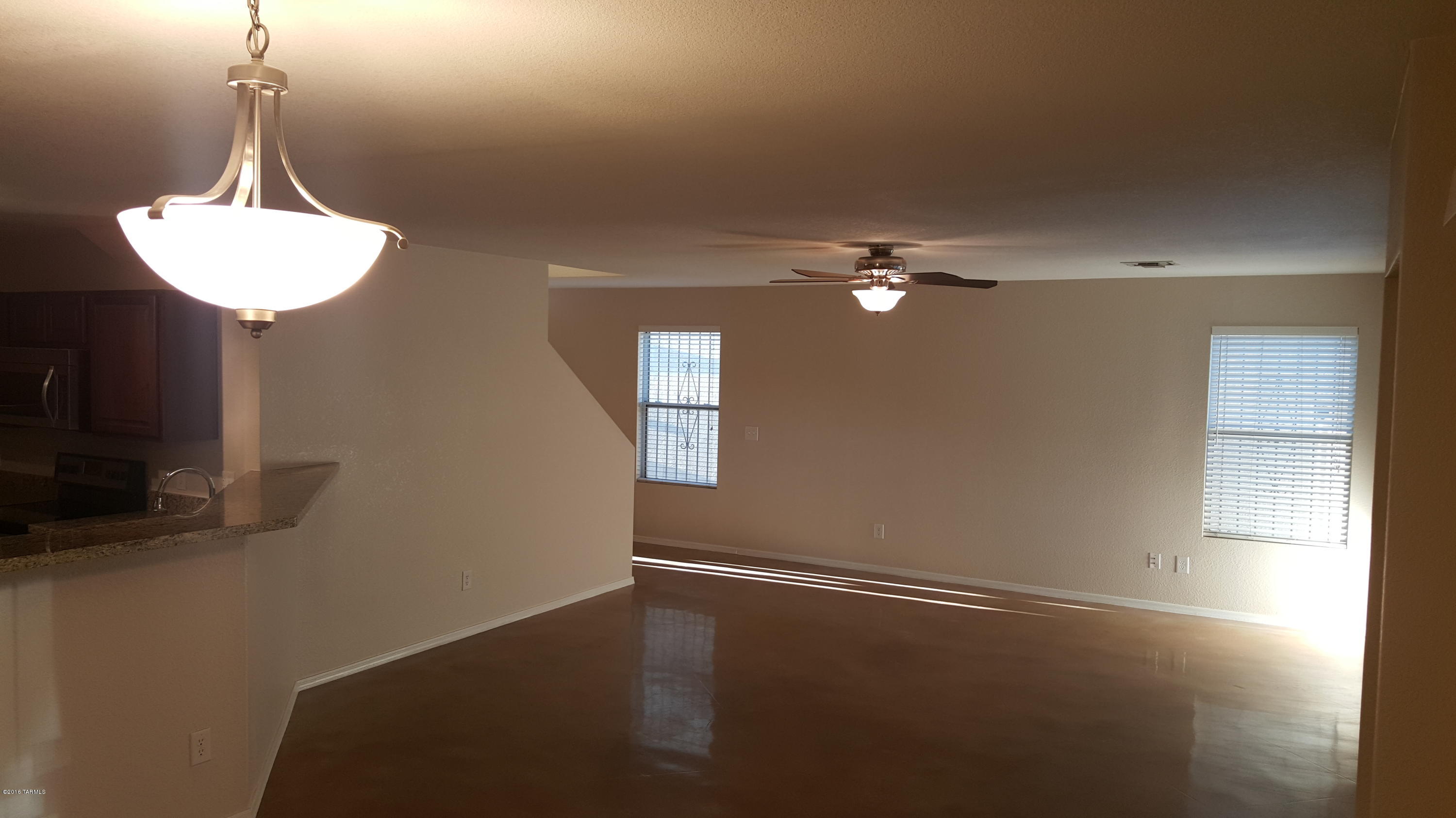 5747 South Manta Ray Road Tucson, AZ 85706 - Photo 9 of 23 Gallery Image 9