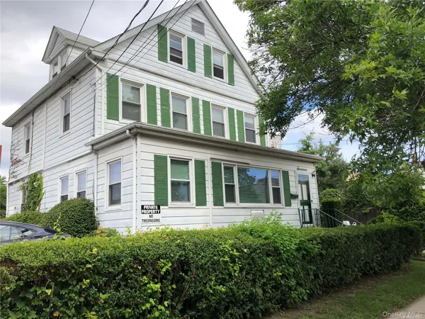 $3,500 | 17 Myrtle Street, Unit 2, Manhasset, NY 11030