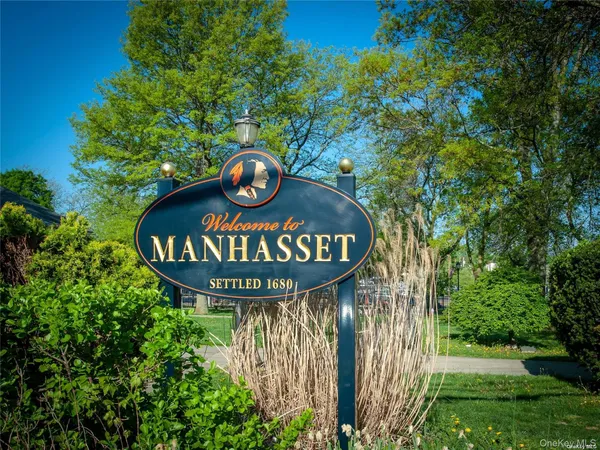 $3,500 | 17 Myrtle Street, Unit 2, Manhasset, NY 11030