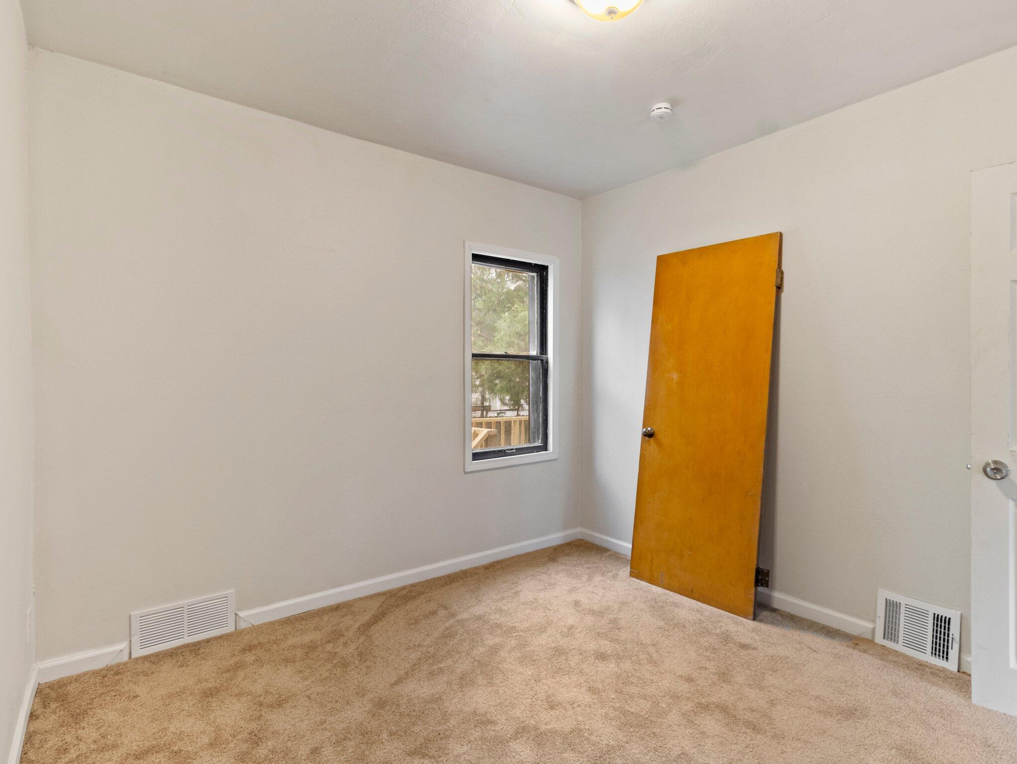 1335 North Hawley Road Milwaukee, WI 53208 - Photo 16 of 39 14-web-or-mls-IMG_1009