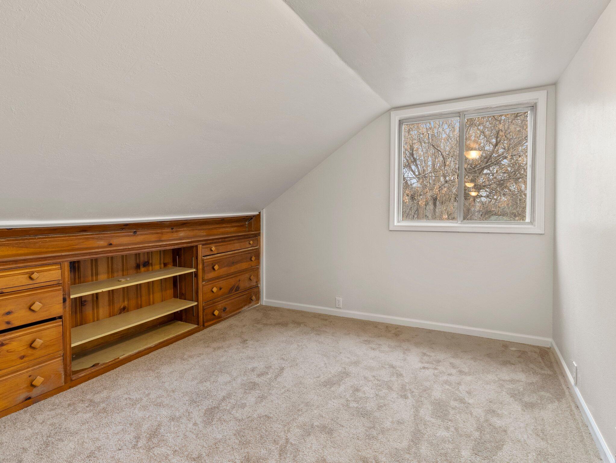 1335 North Hawley Road Milwaukee, WI 53208 - Photo 21 of 39 19-web-or-mls-IMG_1024