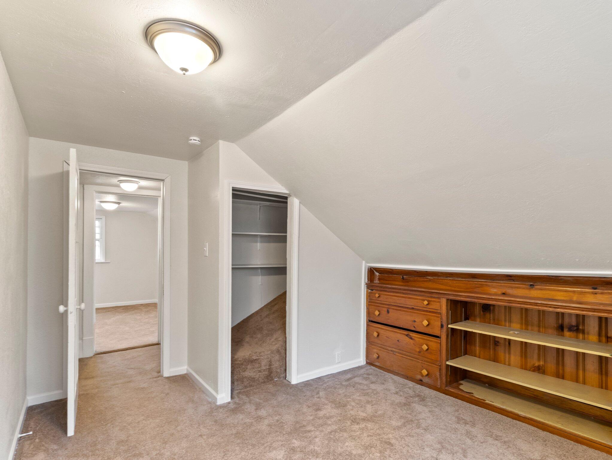 1335 North Hawley Road Milwaukee, WI 53208 - Photo 22 of 39 20-web-or-mls-IMG_1027