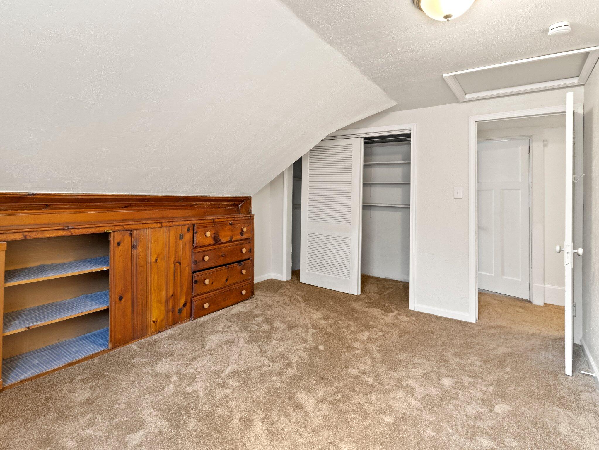 1335 North Hawley Road Milwaukee, WI 53208 - Photo 24 of 39 22-web-or-mls-IMG_1033