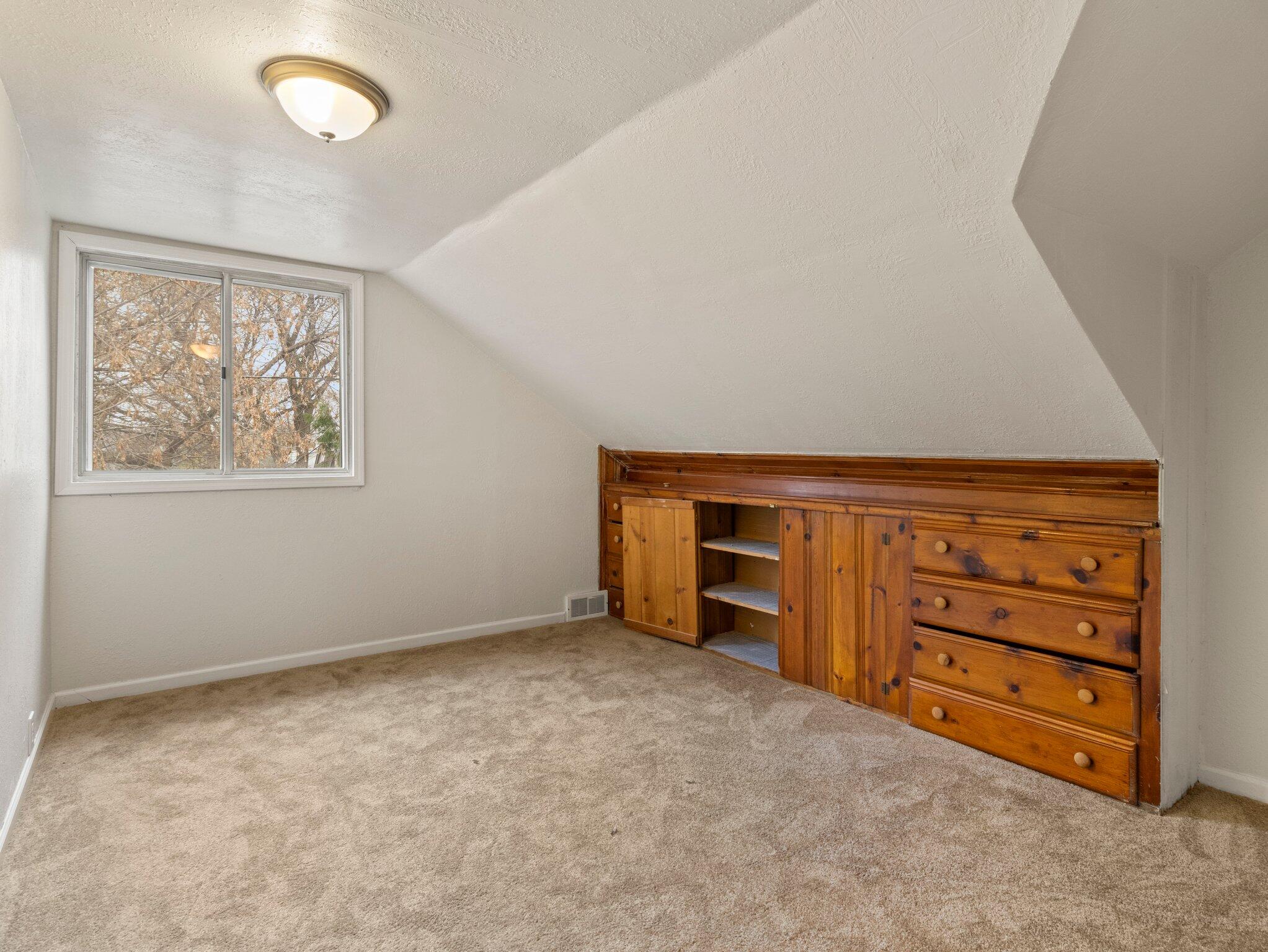 1335 North Hawley Road Milwaukee, WI 53208 - Photo 26 of 39 23-web-or-mls-IMG_1036