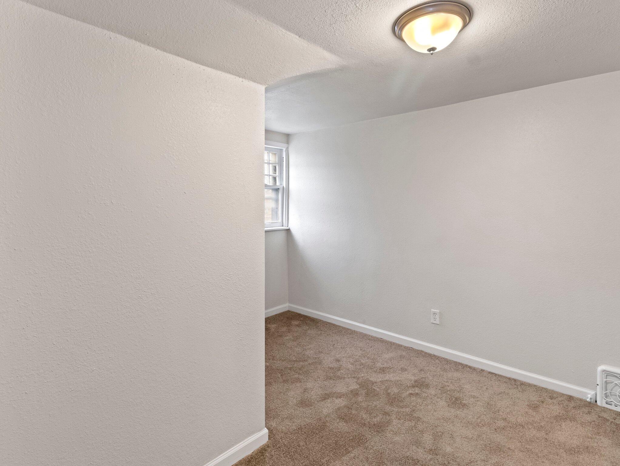 1335 North Hawley Road Milwaukee, WI 53208 - Photo 31 of 39 28-web-or-mls-IMG_1051