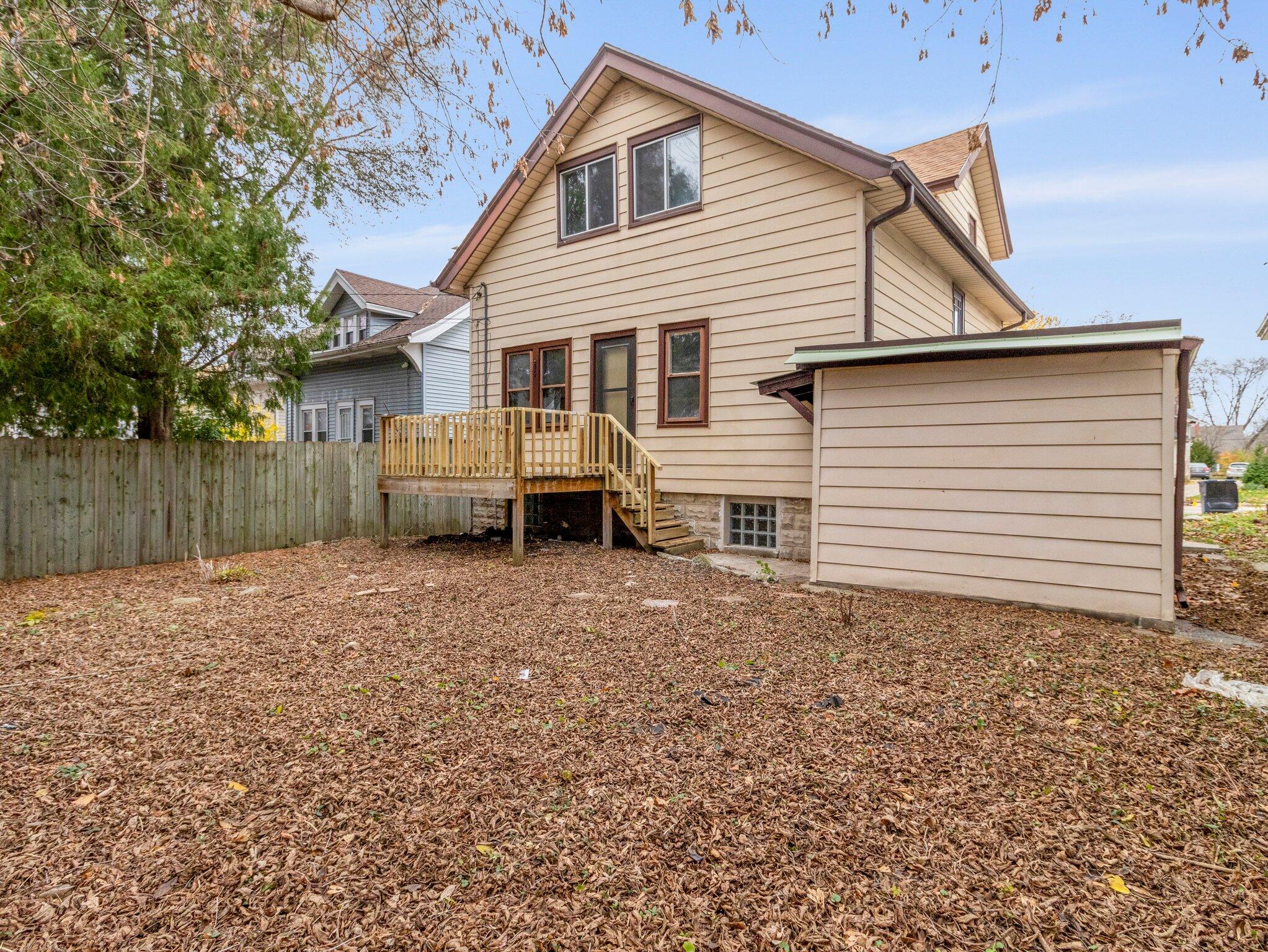 1335 North Hawley Road Milwaukee, WI 53208 - Photo 35 of 39 33-web-or-mls-IMG_1067