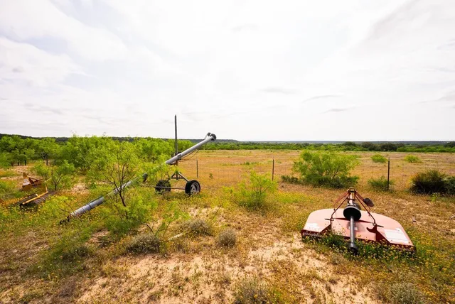 $11,700,000 | 12757 State Highway, Hext, TX 76848