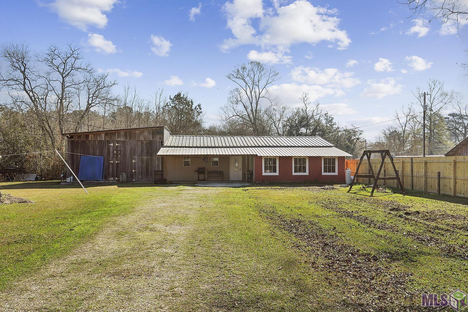 20224 Riverside Road Springfield, LA 70462 - Photo 3 of 15