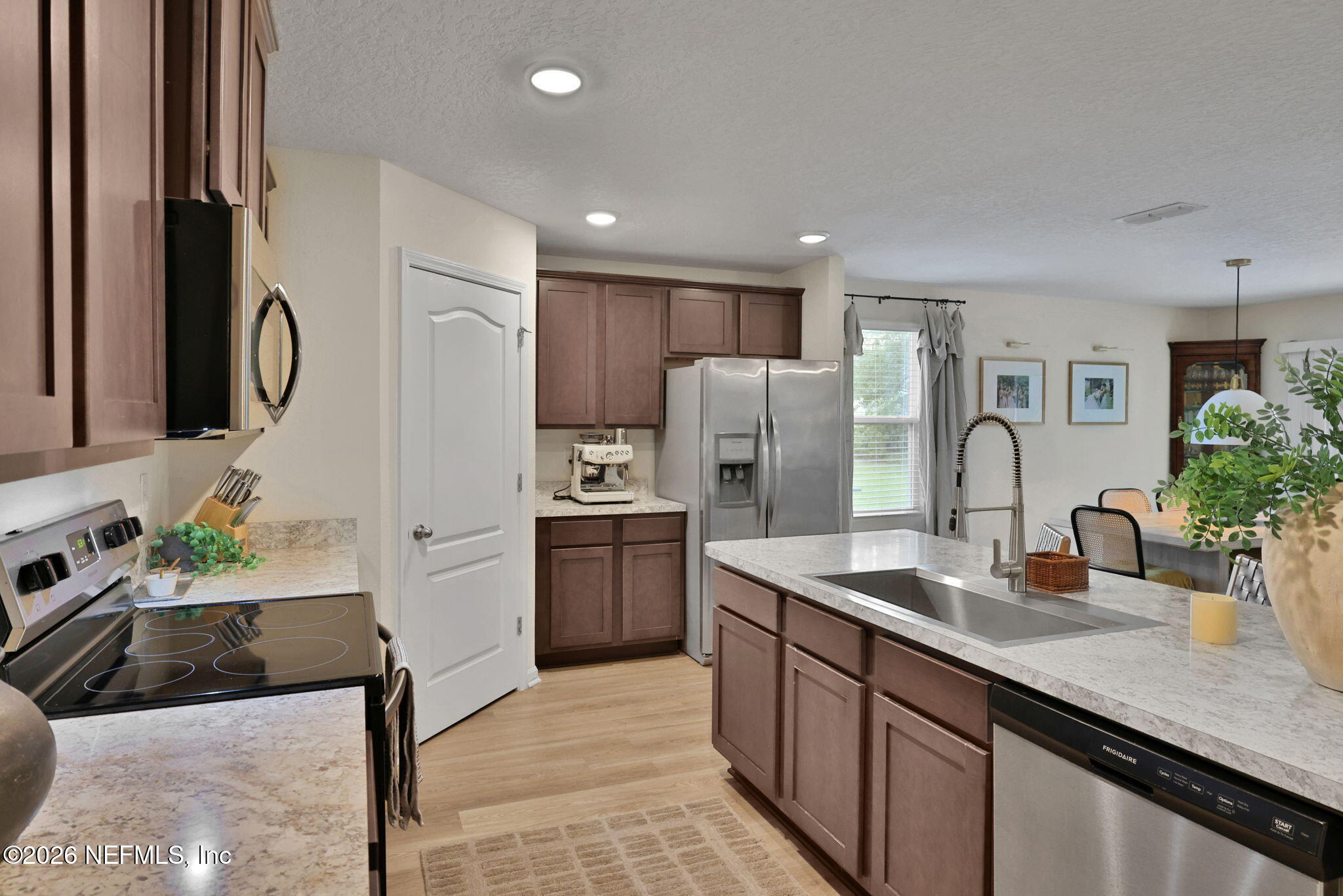 1608 Azalea Ridge Boulevard Middleburg, FL 32068 - Photo 15 of 72 Kitchen