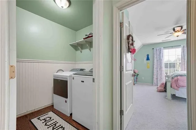 a view of utility room