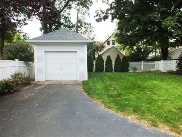 68 Washington Road Springfield, MA 01108 - Photo 26 of 29
