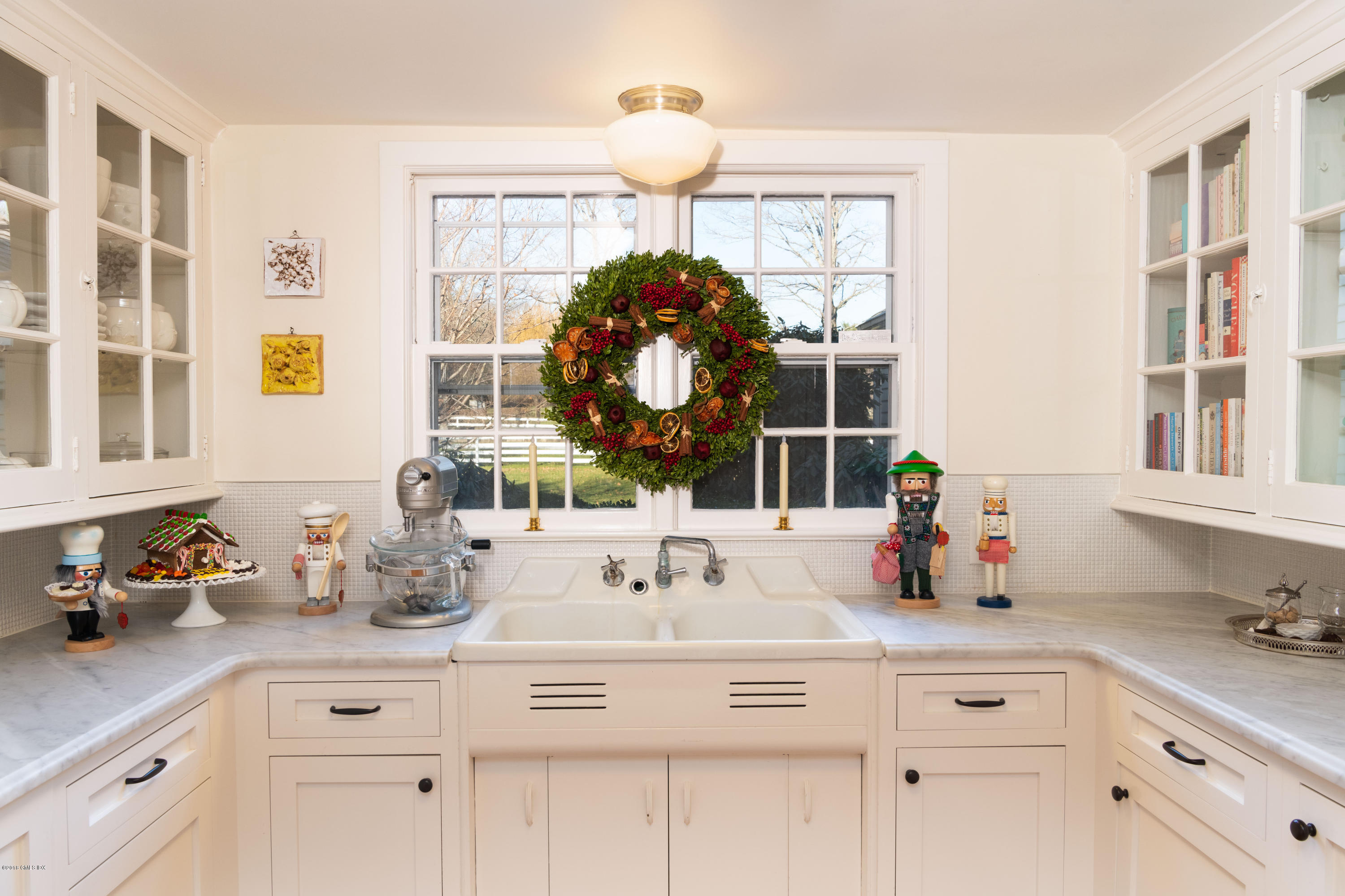 441 Round Hill Road Greenwich, CT 06831 - Photo 22 of 26 Pantry