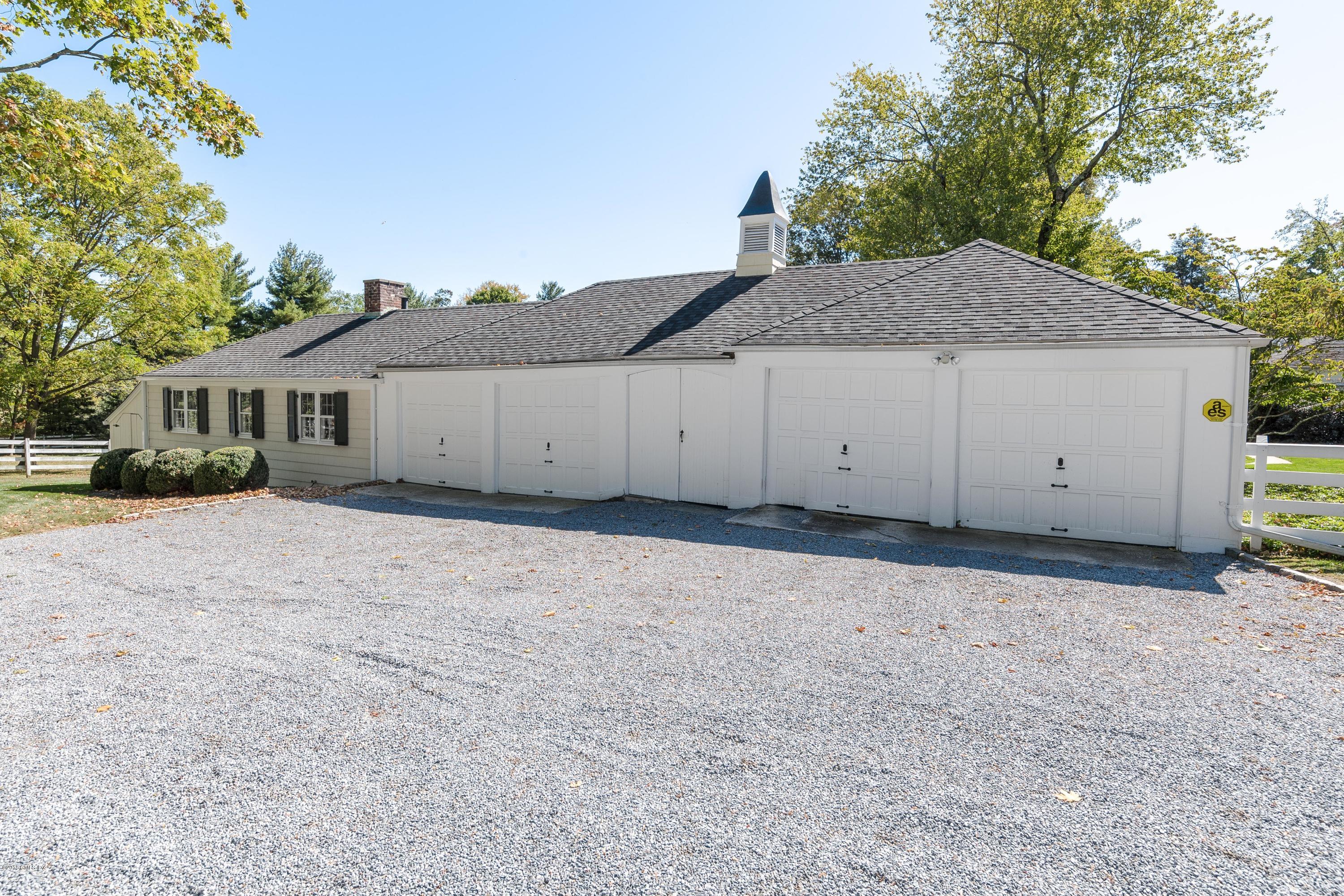 441 Round Hill Road Greenwich, CT 06831 - Photo 10 of 26 Garage & Studio Rear