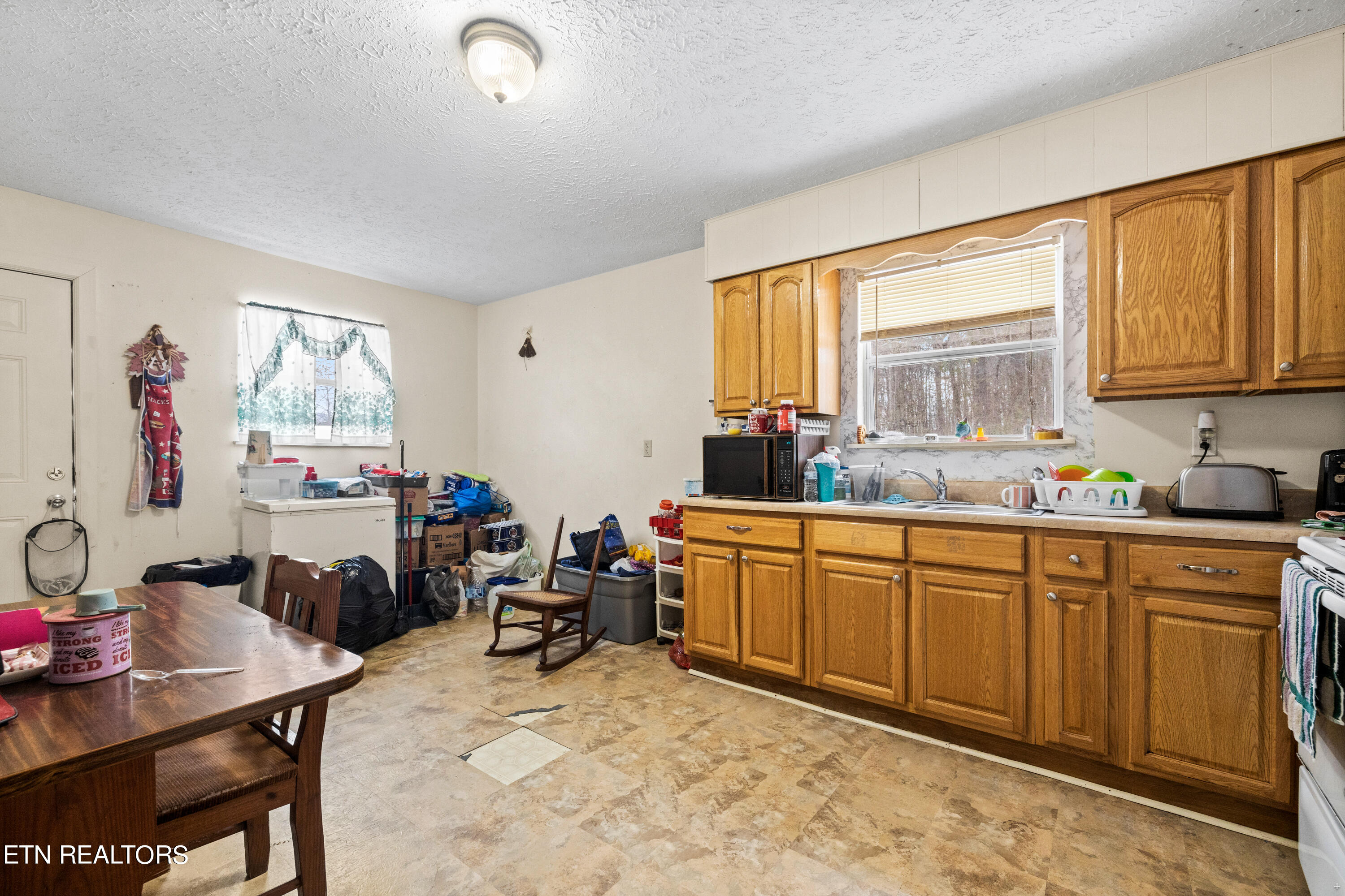 131 Taylor Creek Road Wartburg, TN 37887 - Photo 7 of 16 Positive Perceptions-7