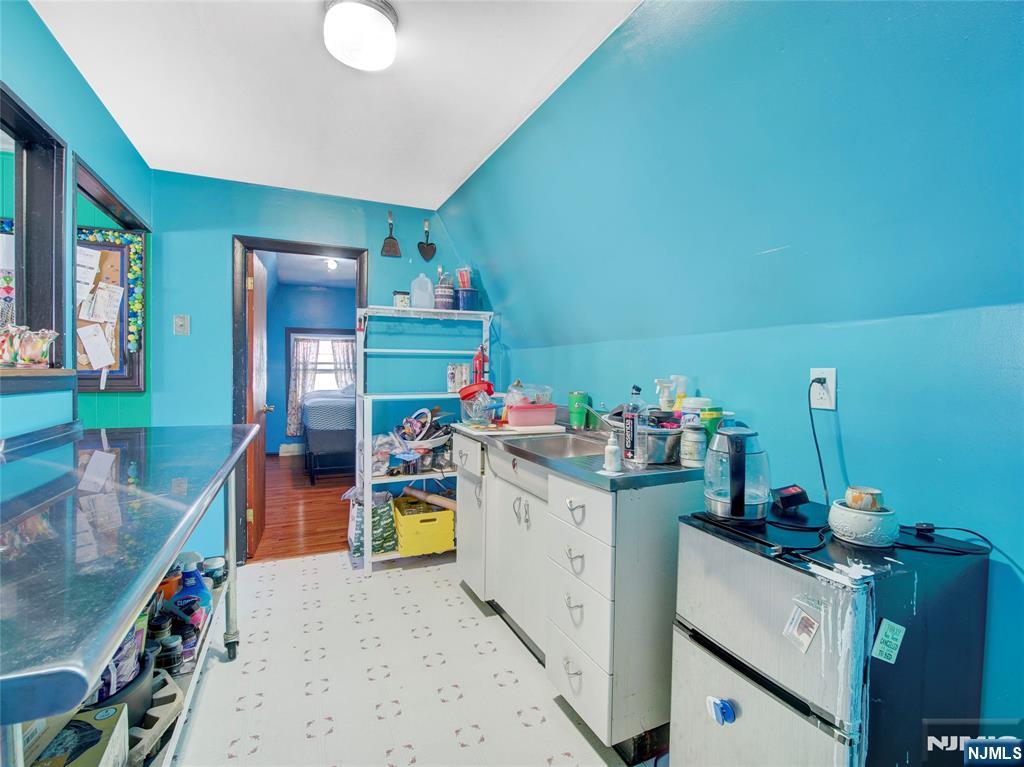 416 Jerusalem Road Scotch Plains, NJ 07076 - Photo 8 of 26