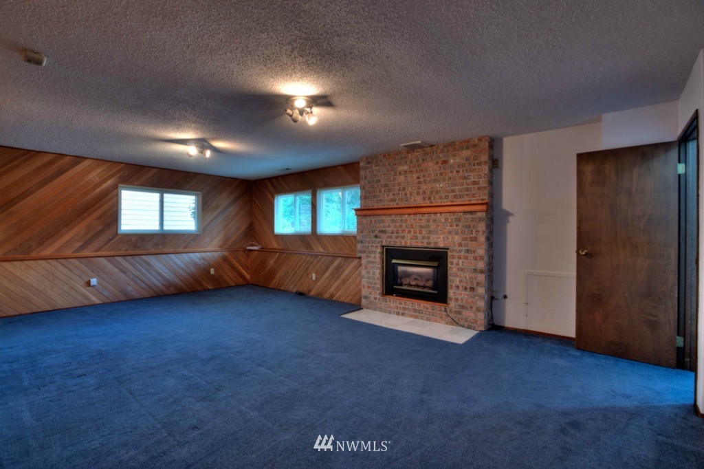 16115 Southeast 166 Street Renton, WA 98058 - Photo 12 of 22 Gallery Image 12