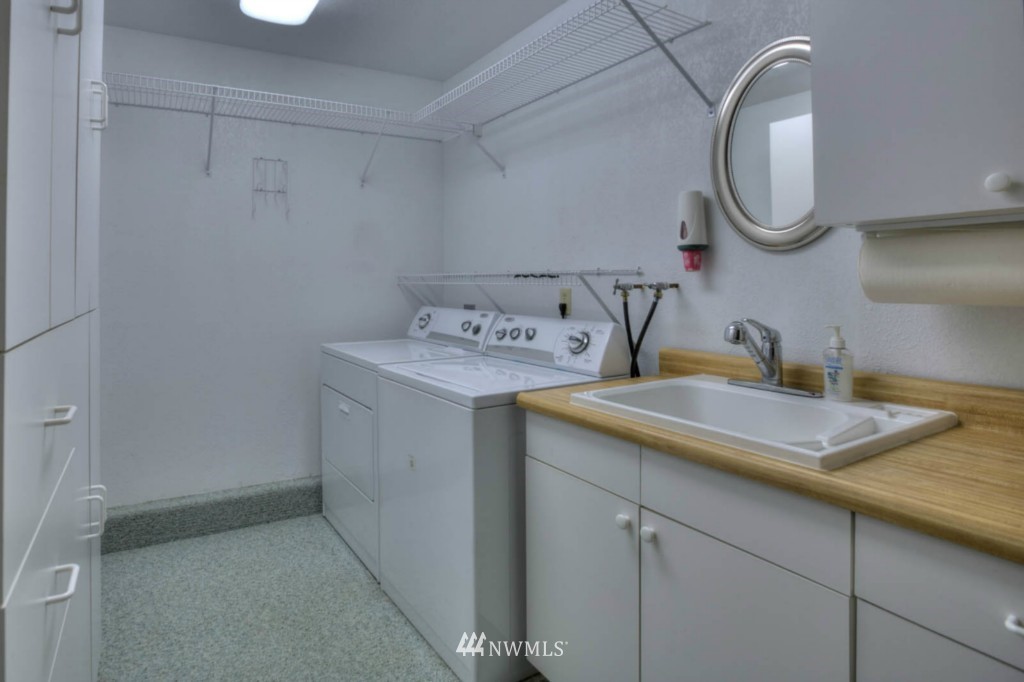 16115 Southeast 166 Street Renton, WA 98058 - Photo 15 of 22 Gallery Image 15