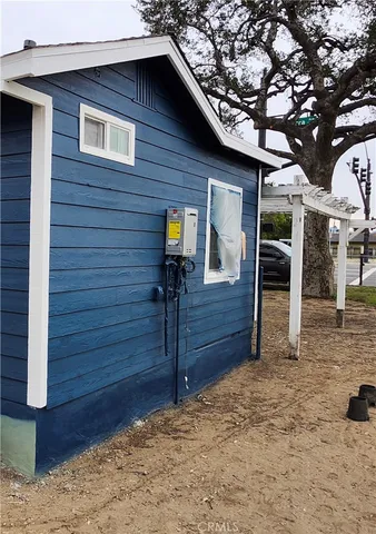 $695,000 | 7918 Sierra Avenue, Fontana, CA 92336