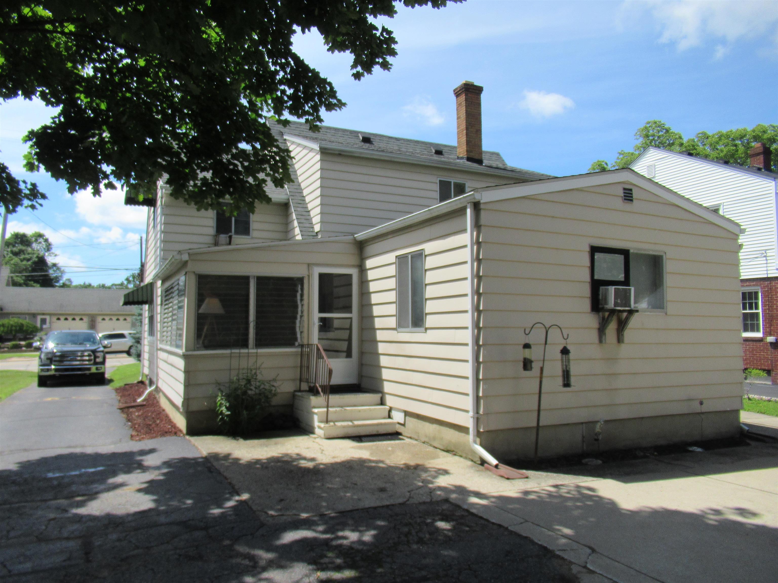 326 North McKinley Road Flushing, MI 48433 - Photo 35 of 41 50147452-30890951-cbeb-4bfb-95f2-21728cb561db.JPG