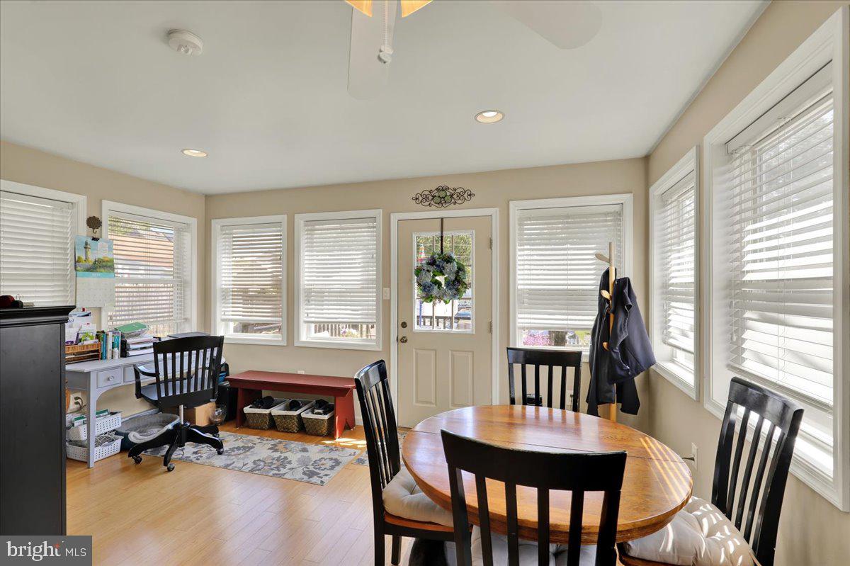 307 Summit Avenue Reading, PA 19607 - Photo 11 of 25 Bright and inviting sunlit space.