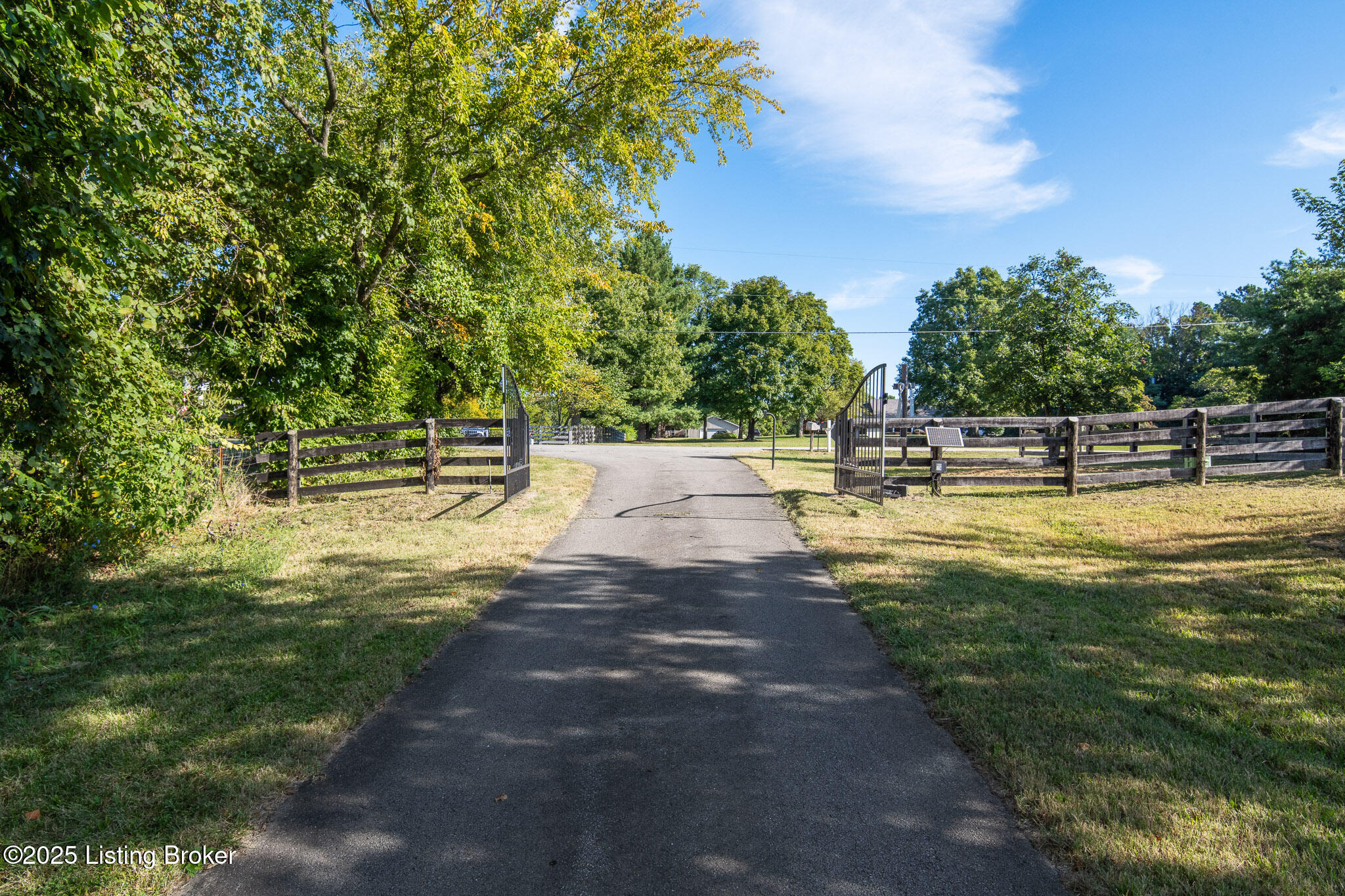 16716 Dry Ridge Road Louisville, KY 40299 - Photo 14 of 17 16716 Dry Ridge Rd-14