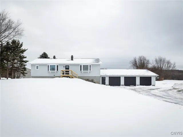 $449,000 | 21100 Highway 232, Watertown Town, NY 13601