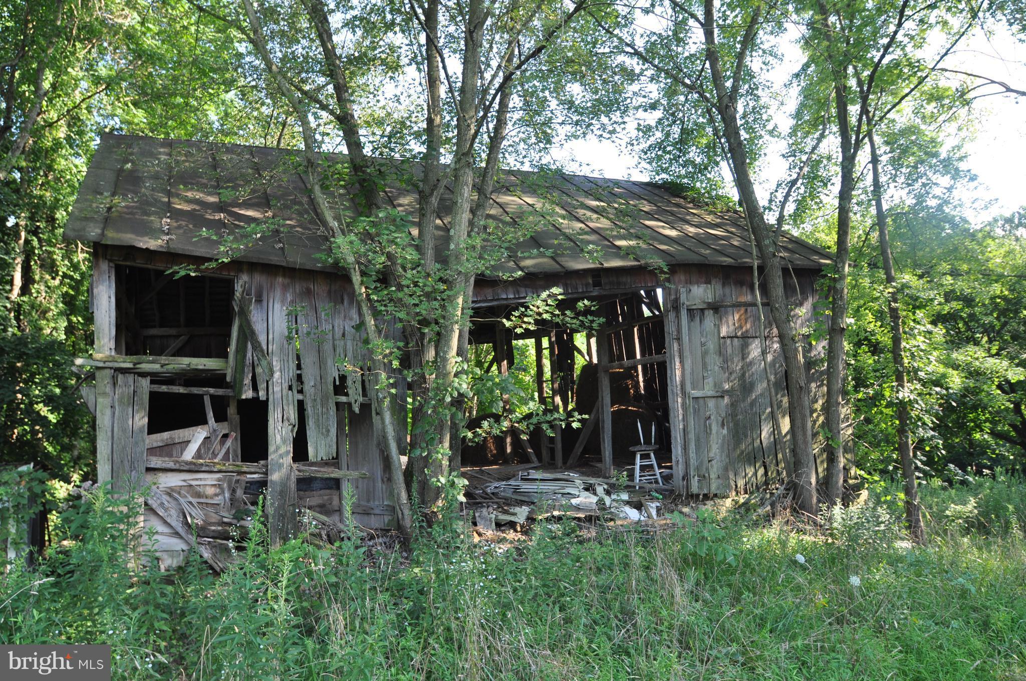 231 North Tannery Road Westminster, MD 21157 - Photo 17 of 23 THE OLD BARN.....