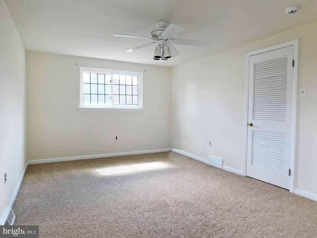 731 Valley Road Warminster, PA 18974 - Photo 12 of 22 Gallery Image 12