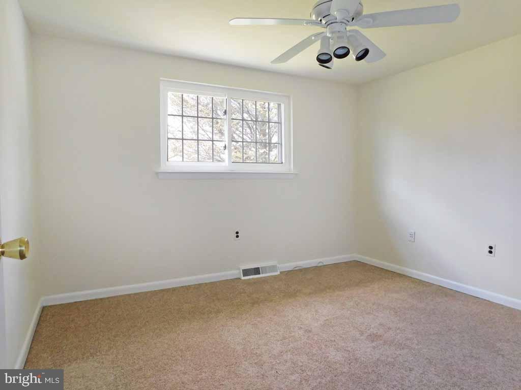 731 Valley Road Warminster, PA 18974 - Photo 9 of 22 Gallery Image 9