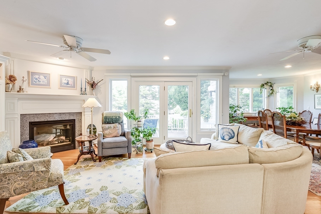 19 Fairway Pointe Road, Unit 19 Falmouth, MA 02536 - Photo 6 of 42 Gallery Image 6