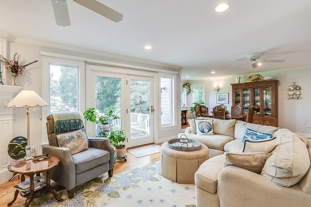 19 Fairway Pointe Road, Unit 19 Falmouth, MA 02536 - Photo 7 of 42 Gallery Image 7