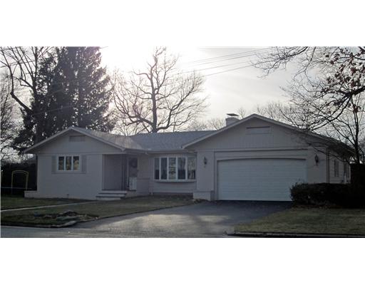 23 Hamden Road Cranston, RI 02920 - Photo 1 of 12 Exterior Front.