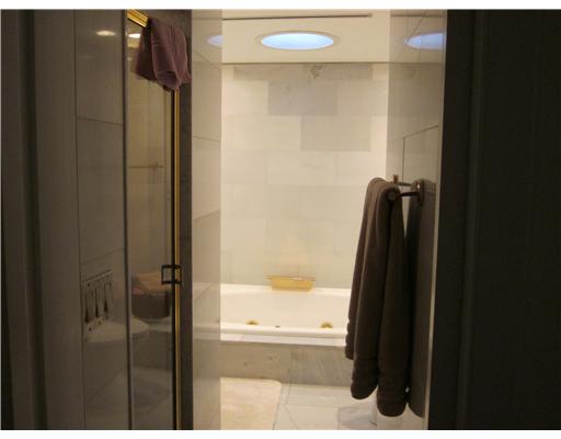 23 Hamden Road Cranston, RI 02920 - Photo 8 of 12 Master Bath/Spa.