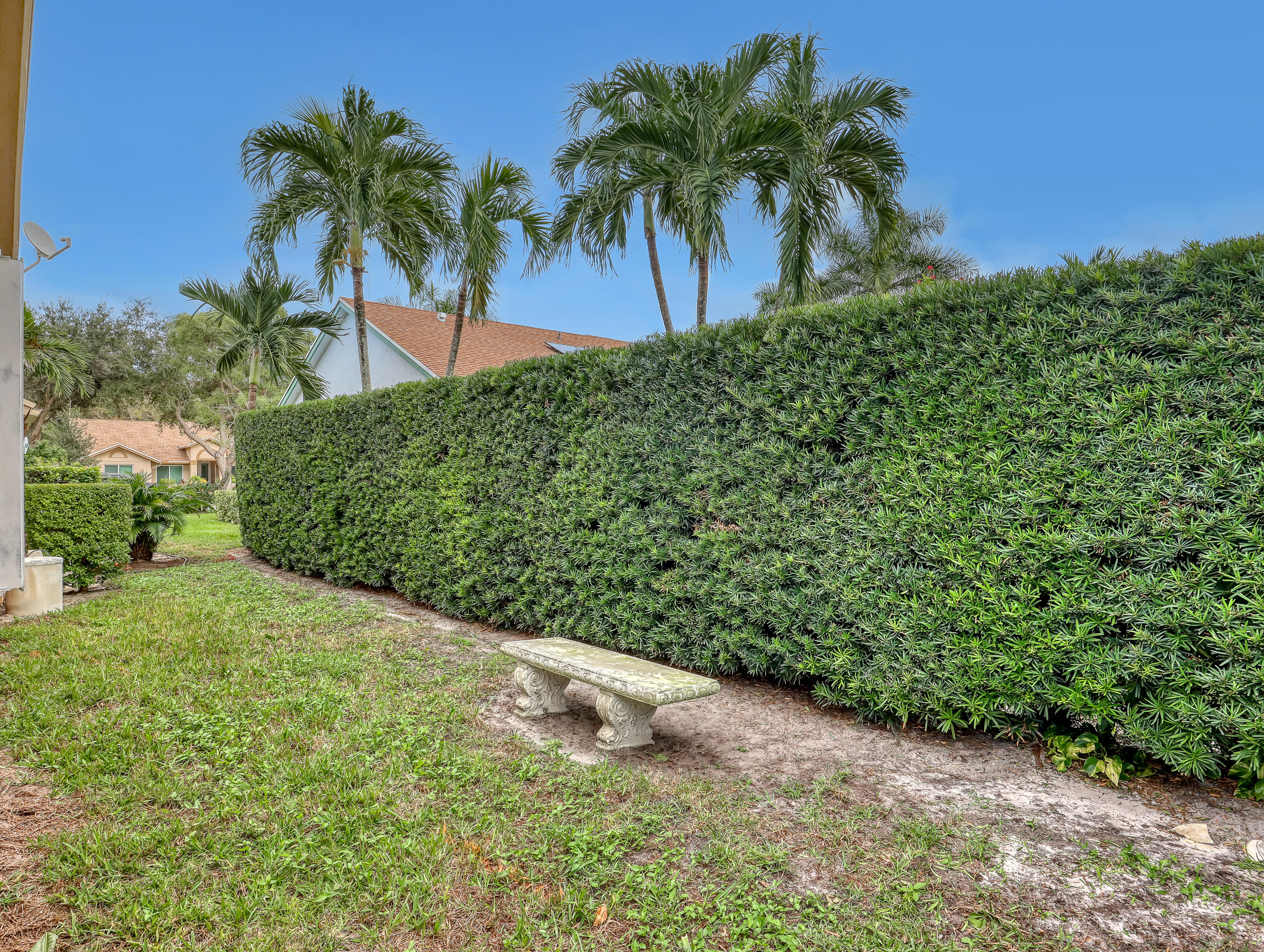712 Golf Court Delray Beach, FL 33445 - Photo 39 of 46 a view of a garden