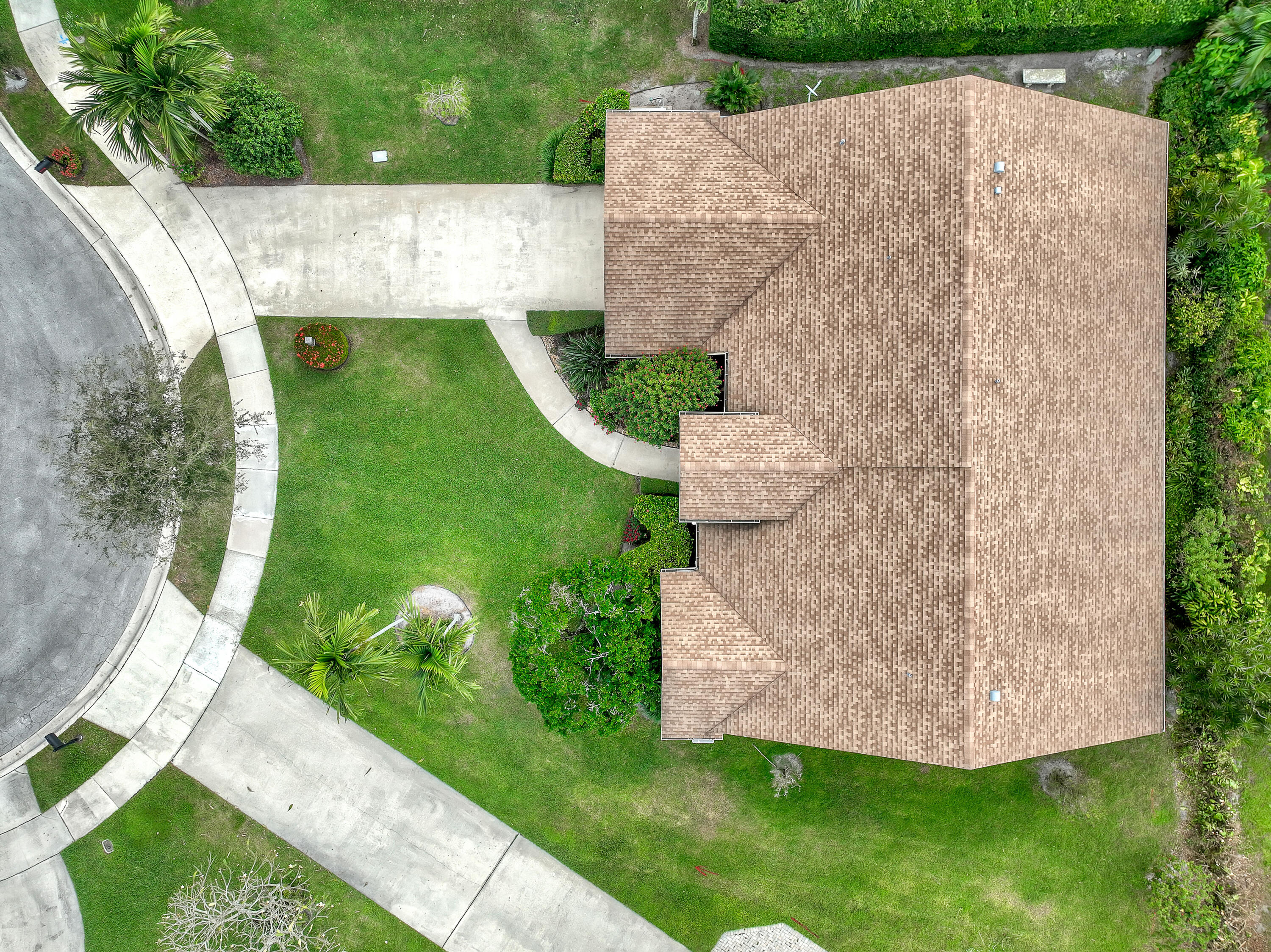 712 Golf Court Delray Beach, FL 33445 - Photo 46 of 46 an aerial view of a house with a yard