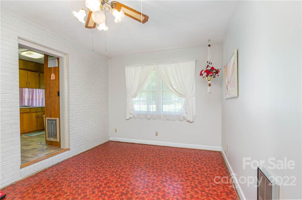 1938 Dolphin Road Lancaster, SC 29720 - Photo 16 of 31 Gallery Image 16