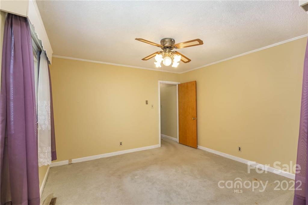 1938 Dolphin Road Lancaster, SC 29720 - Photo 17 of 31 Gallery Image 17