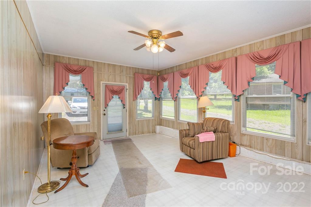 1938 Dolphin Road Lancaster, SC 29720 - Photo 4 of 31 Gallery Image 4