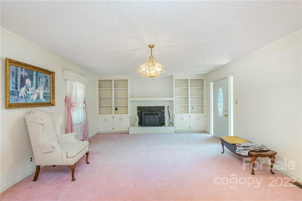 1938 Dolphin Road Lancaster, SC 29720 - Photo 6 of 31 Gallery Image 6
