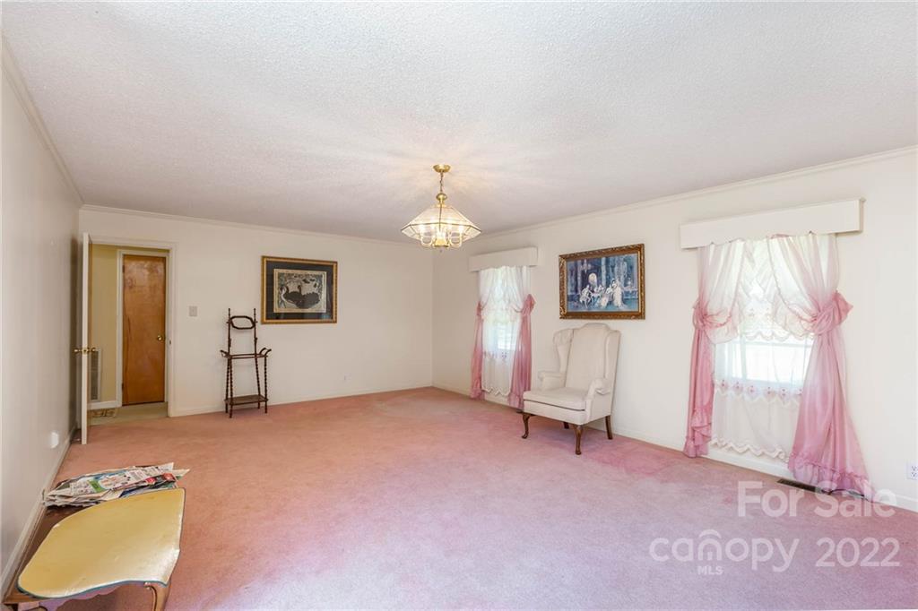 1938 Dolphin Road Lancaster, SC 29720 - Photo 8 of 31 Gallery Image 8